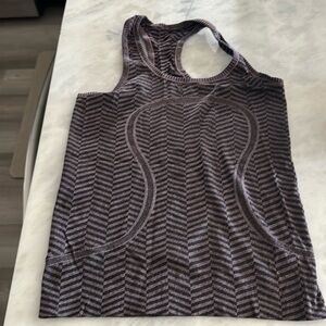 Lululemon run swiftly tank size 6